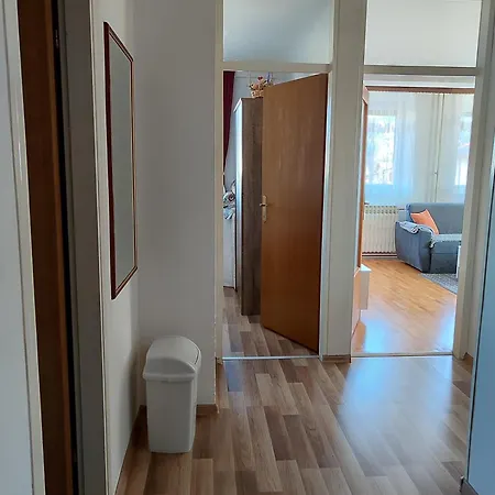 Διαμέρισμα 19