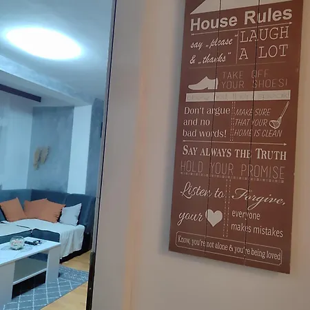 Διαμέρισμα 19 *